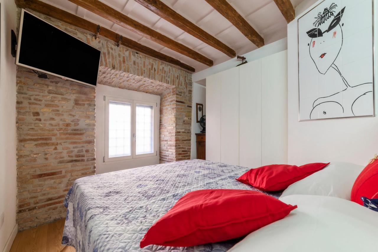 Largo Di Torre Argentina Cozy Studio Рим Екстериор снимка